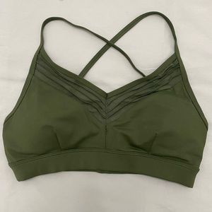 Alo Yoga Bra